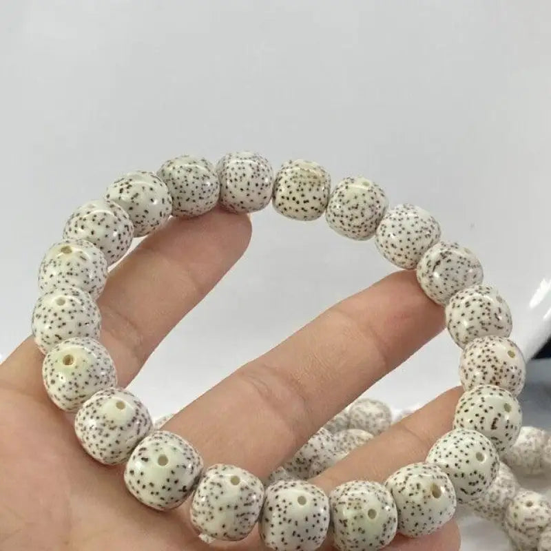 Natural unprocessed smooth white star-moon bodhi prayer beads bracelet from hainan china